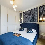 Lejlighed Stylowy W Centrum Gdyni 900 M Od Plazy By Renters Gdynia