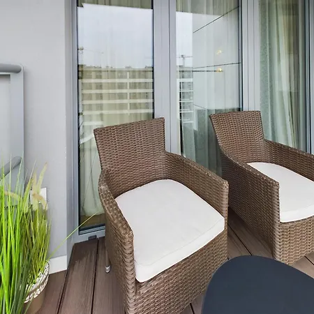 Stylowy W Centrum Gdyni 900 M Od Plazy By Renters * غدينيا
