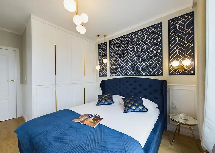 Apartment Stylowy W Centrum Gdyni 900 M Od Plazy By Rent Like Gdynia